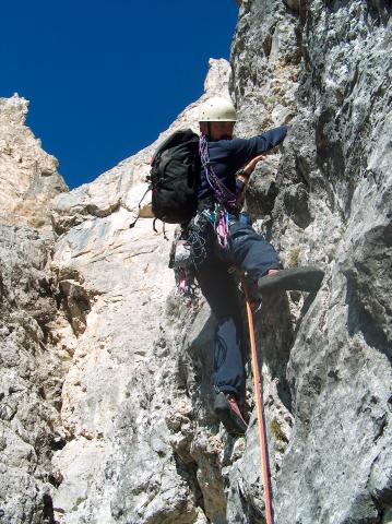  On the "Spigolo Castiglioni-Detassis" route, Sass Maor, 2004